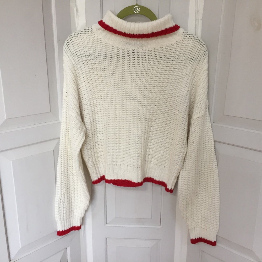 Derek Heart Off-White and Red Turtleneck Sweater